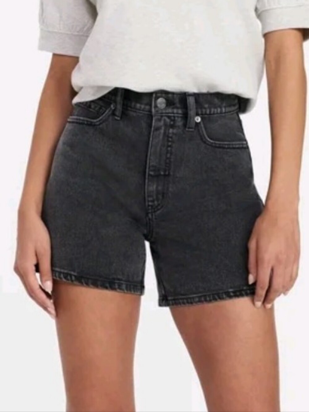 Time and Tru Women's High Rise Denim Shorts, 5 in Inseam, Size 0 NWT